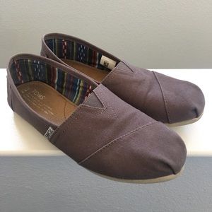 TOMS classic slip on shoes GREY 8.5